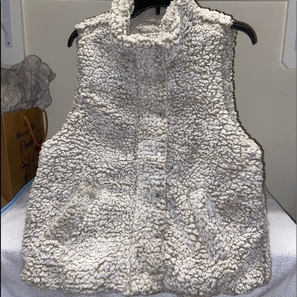 Francescas Sherpa grey button/zip vest NWT - Picture 1 of 4
